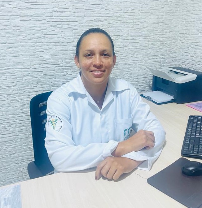 Dra. Gesiane Gomes